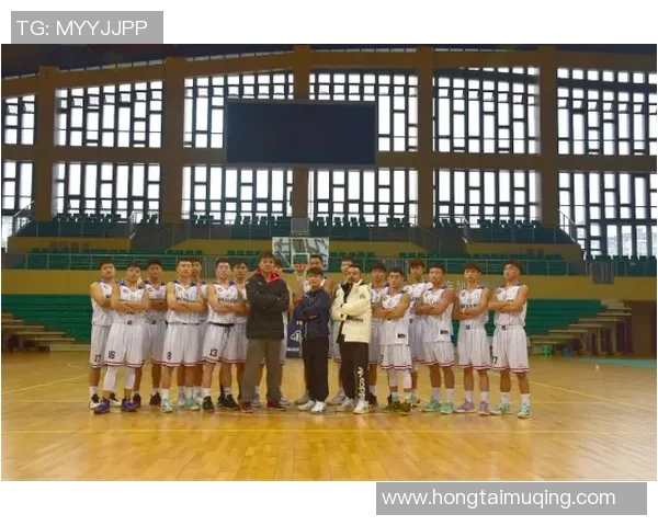 重庆篮球队的控制体系与战术创新探索分析